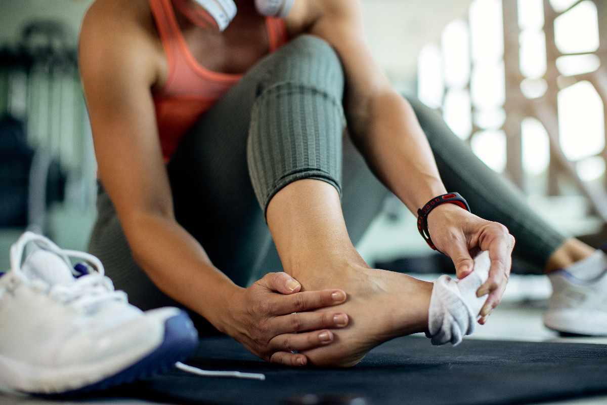 Effective Management Of Medial Ankle Complex Sprain Using Physical Therapy