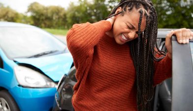 Neck Pain After a Crash Heres When to See a Therapist - Maximum Rehabilitation Services in Evergreen Park, South Chicago, IL - Munster, IN